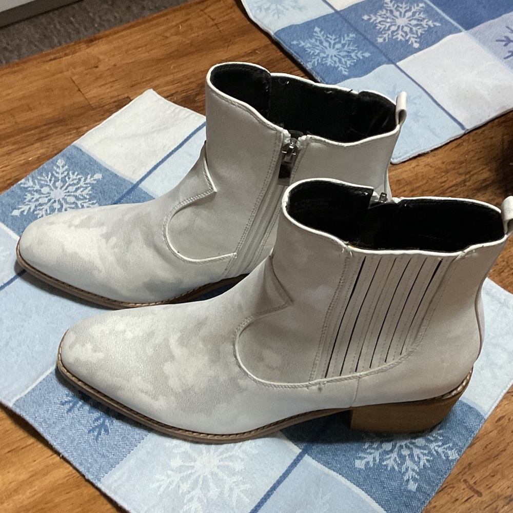 Stylish White Ankle Boots Boutique by Corky